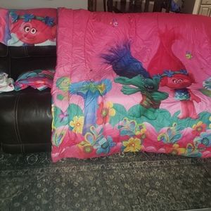 Twin-sized Trolls bedding